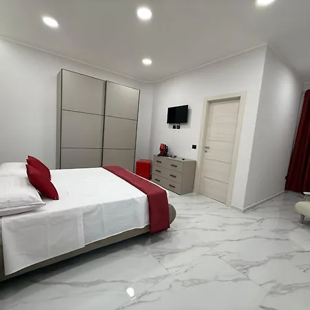 Noemis House