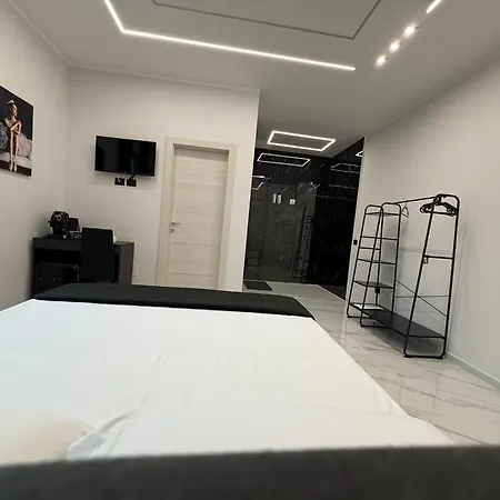Noemis House ゲストハウス