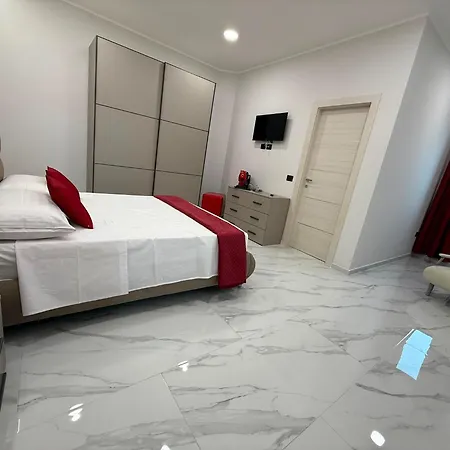 Noemis House